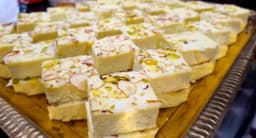 রাজবাড়ীর মন্ডা – শতবর্ষের ঐতিহ্যে মোড়া এক মিষ্টির গল্প